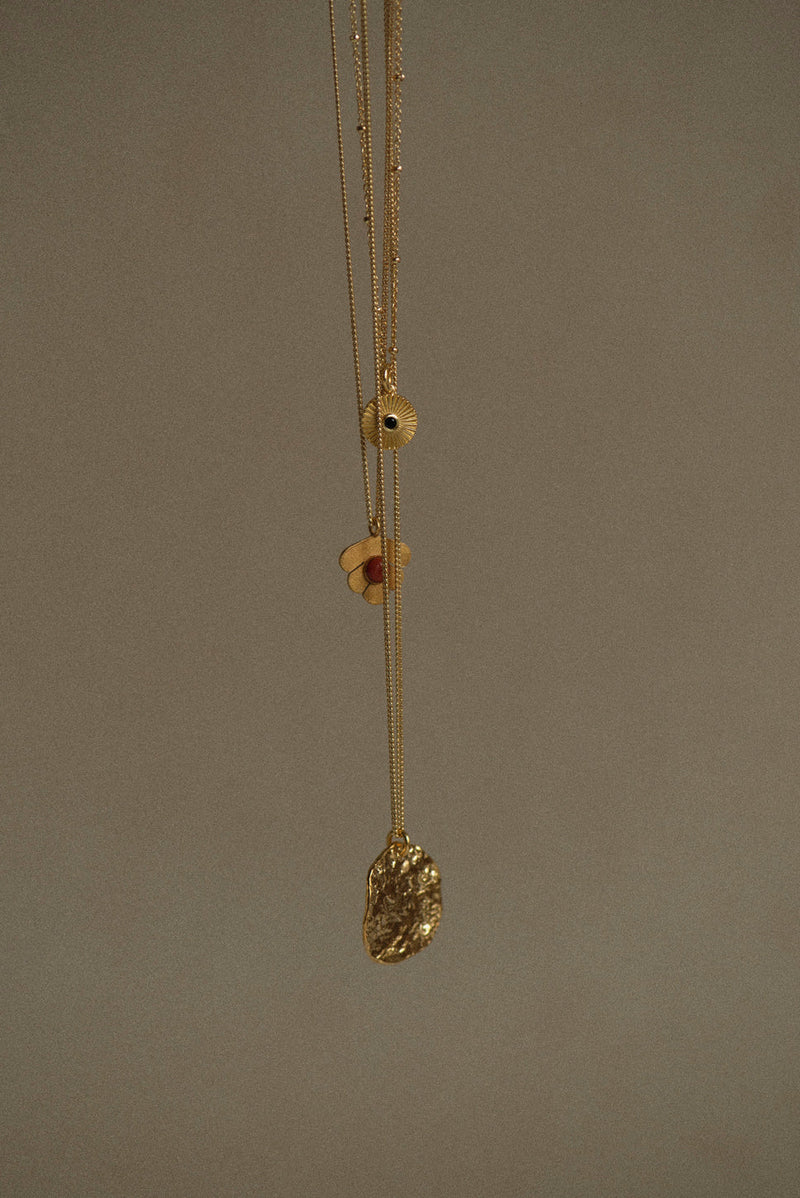 Roses & cherries gold necklace