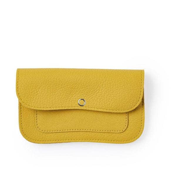 Wallet, Flash Forward, Yellow