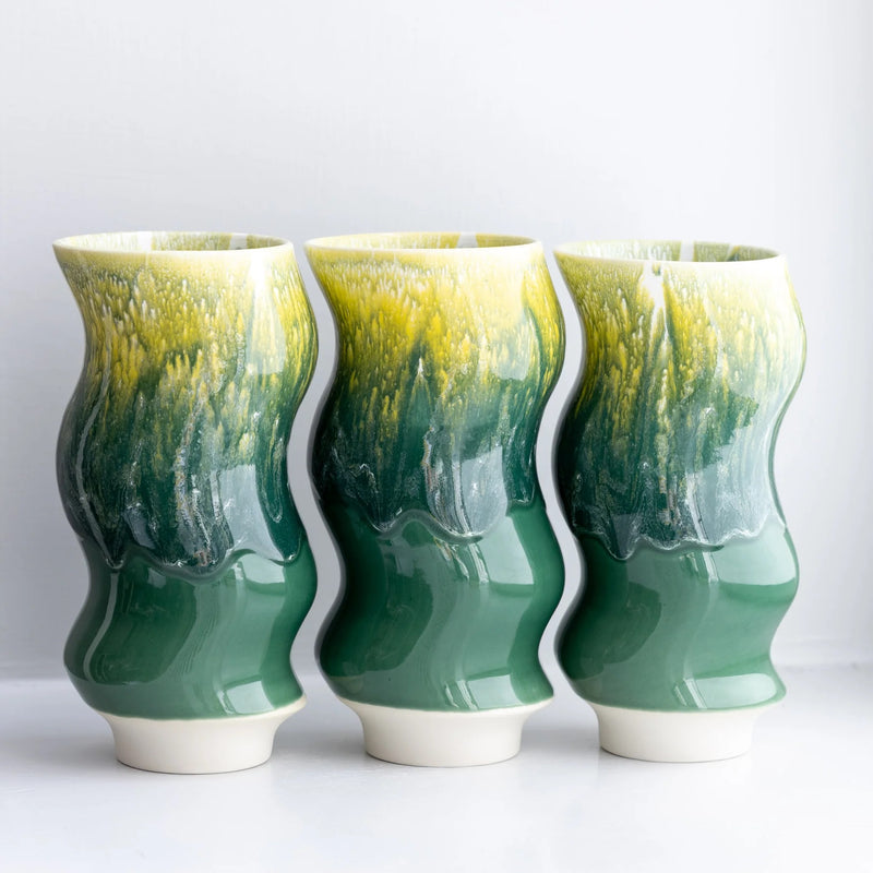 Hana Vase Wave - Banana Leaf