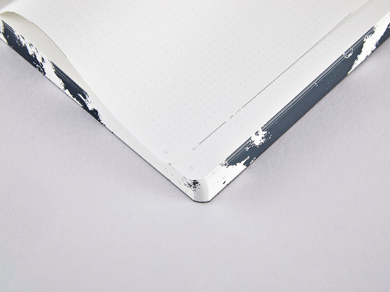 Nuuna Notebook | Moon